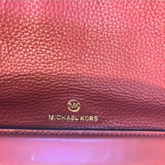 Elegant Micheal Kors pink Leather Shoulder Bag - Picture 5 of 6